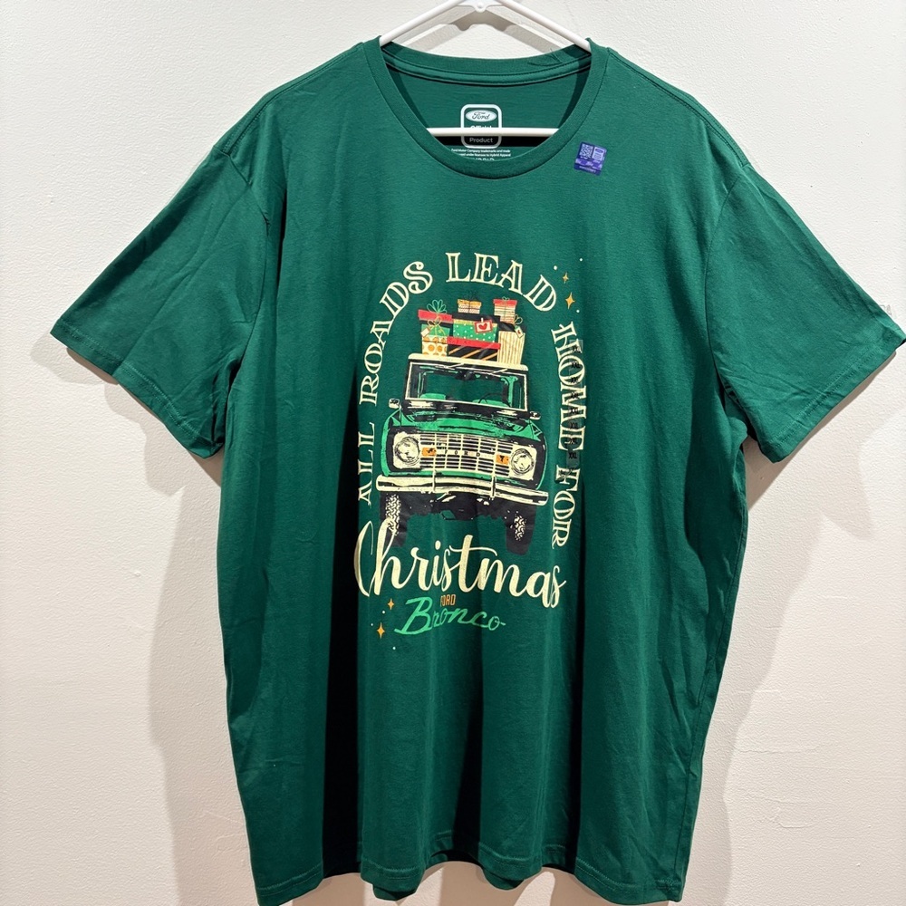 Ford Christmas Truck Graphic Tee Men’s XXL Green Holiday‎ Vintage Style Casual